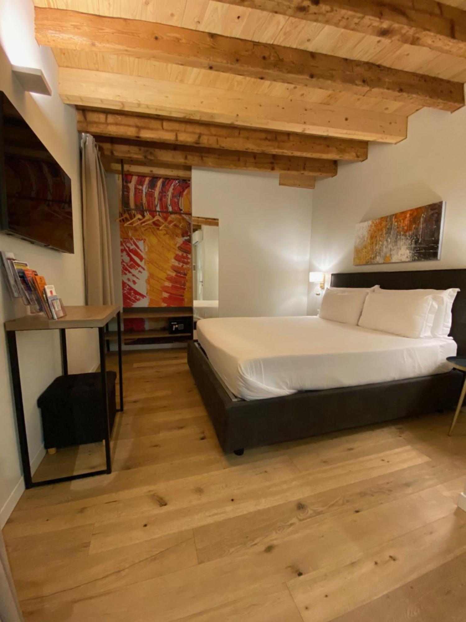 דסנזאנו דל גארדה Malvezzi24 Boutique Rooms מראה חיצוני תמונה